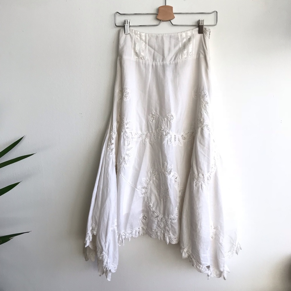 Betsy Johnson white crochet embroider maxi skirt
